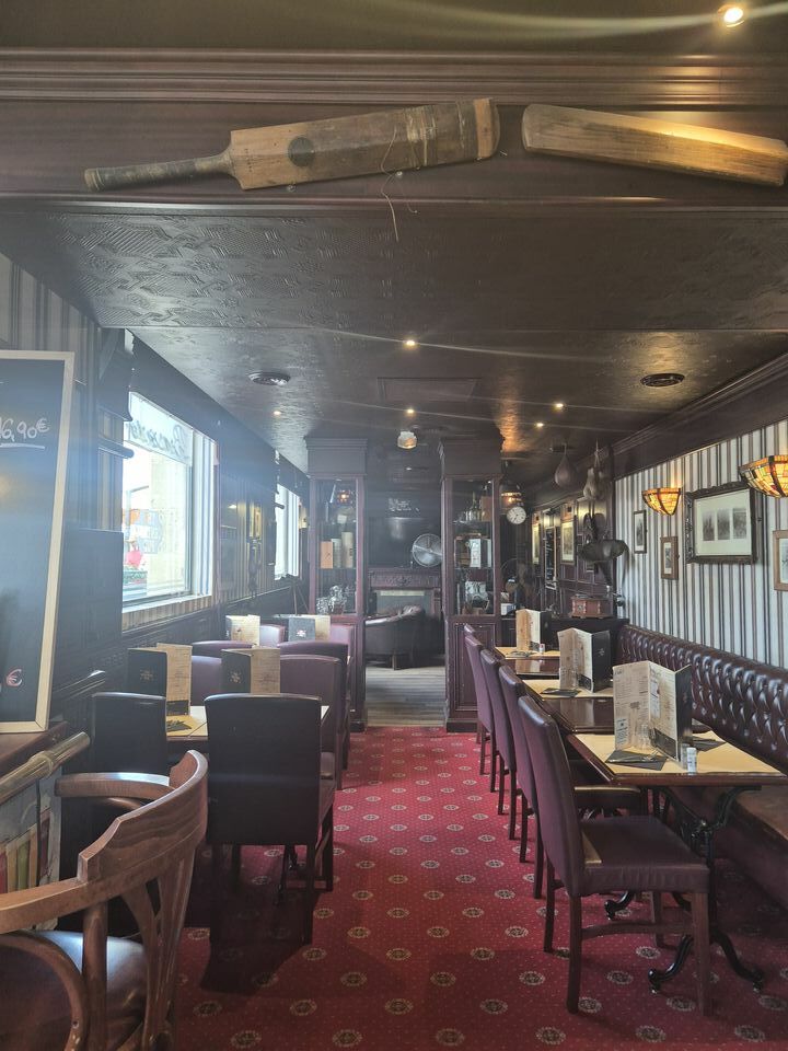 VENTE D’UN FONDS DE COMMERCE DE BAR / BRASSERIE 
EXTREMEMENT BIEN PLACE